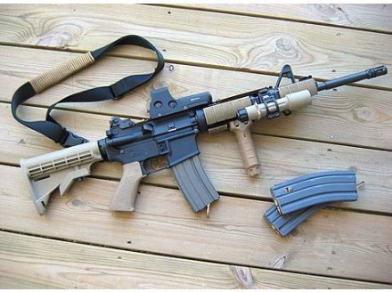  M4ǹƿ׷ڿǹ汾M16.JPG